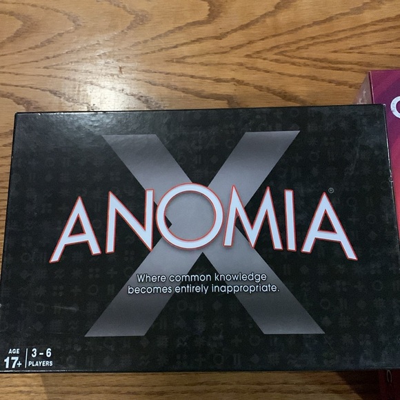 Board Games Anomia and Codenames - Picture 2 of 5
